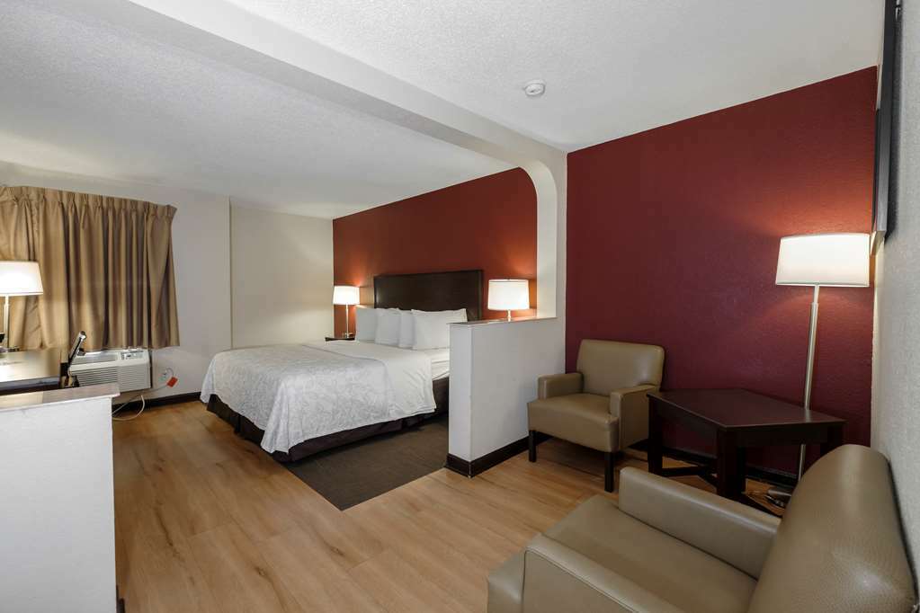 Red Roof Inn Plus+ & Suites 欧佩莱卡 客房 照片